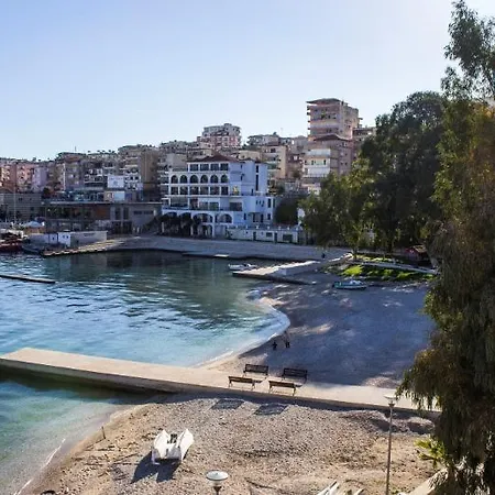 Titania 3* Sarandë